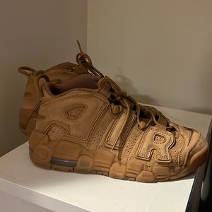 Nike Uptempo
